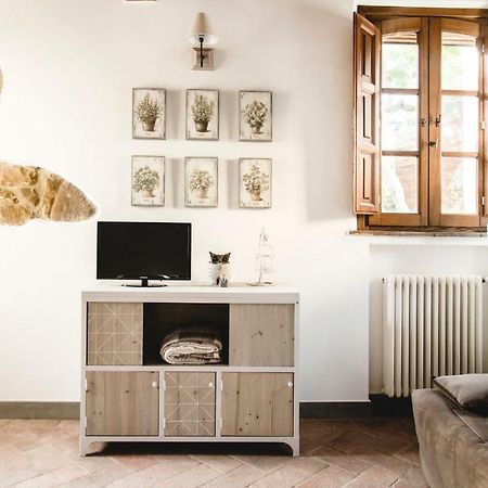 Il Fienile Di Tigliano Villa Vinci Bagian luar foto