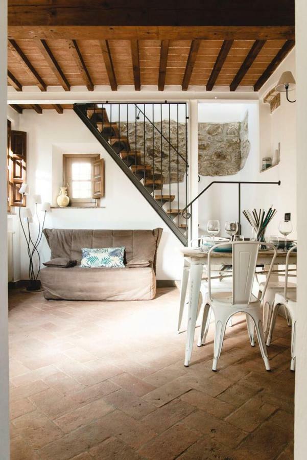 Il Fienile Di Tigliano Villa Vinci Bagian luar foto